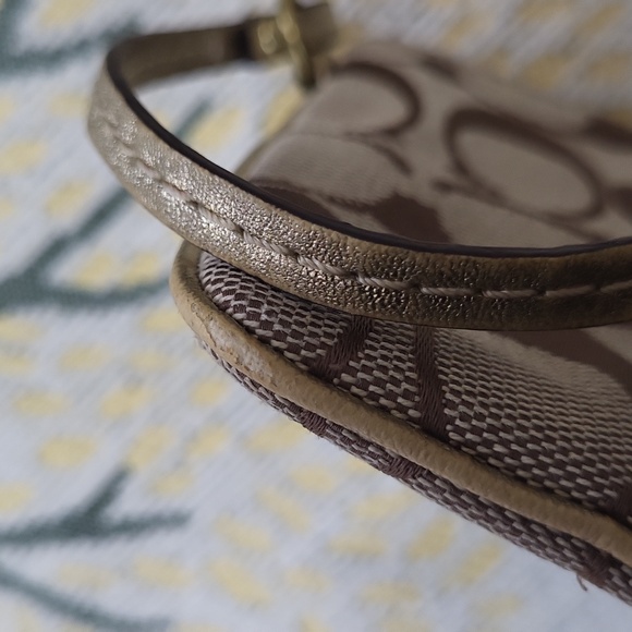 Coach signature mini gold brown Wristlet Wallet authentic canvas - Picture 6 of 7